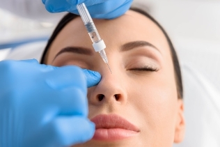The implementation of the injection rhinoplasty